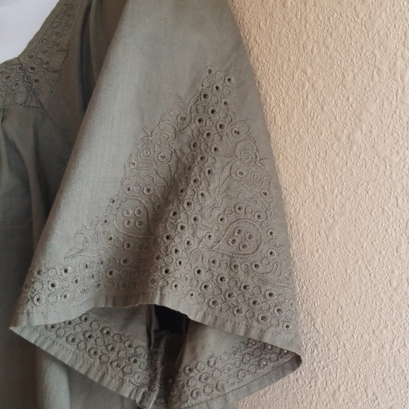 Embroidered Army Green Blouse - Picture 4 of 5